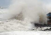 ওড়িশার ধামরা এলাকায় আঘাত হেনেছে ইয়াস